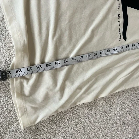 LuLaRoe cat lover Cream Tee with Black Cat Design graphic tee M - Picture 8 of 8